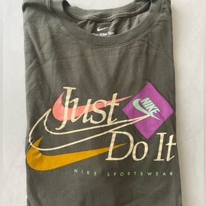 Nike T-Shirt